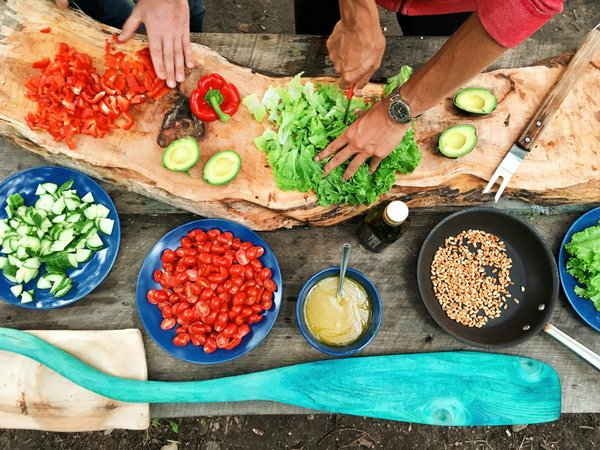 Peut-on trouver une location de vacances en Turquie avec des cours de cuisine et des visites de bazars?